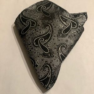 Black & Silver Paisley jacket square